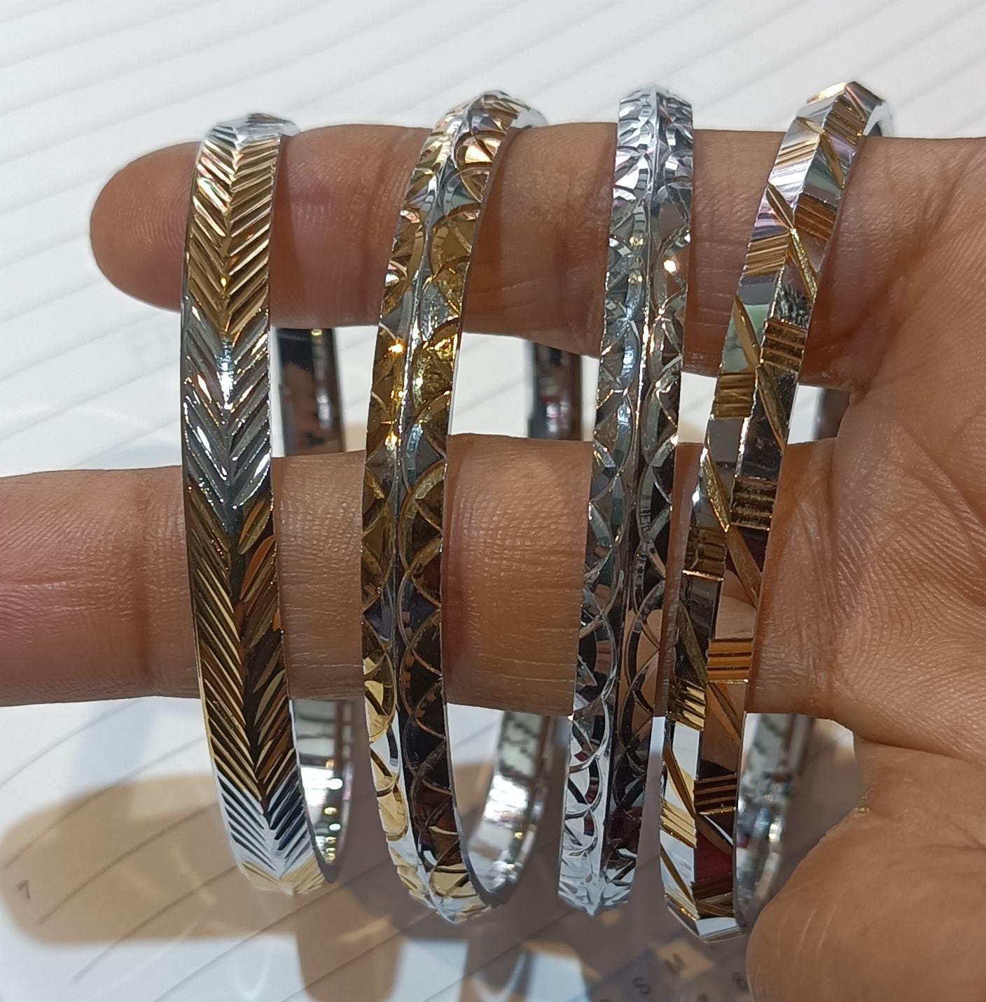 Antique kada